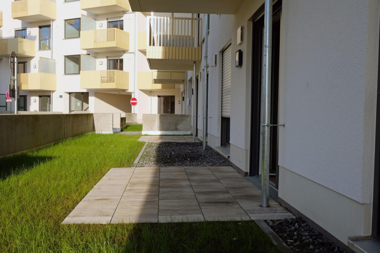 Design Apartment Nr 2 Mit Terrasse Und Parkplatz シュトラウビング エクステリア 写真